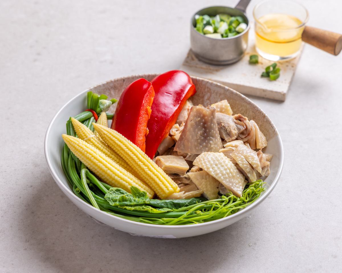 OH! 雞有料鹽水雞 台北師大店 脆皮鹽水雞(1／4、半) 2880x2304